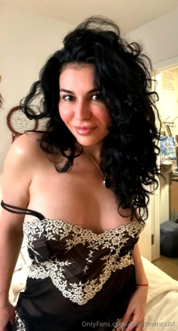 I m still wearing this for you wanna see what happens next 