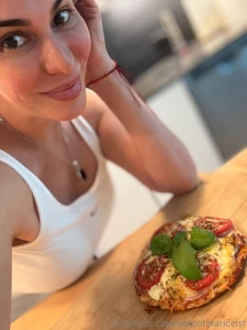 A man who knows how to savor the time of a woman who cooks for herself