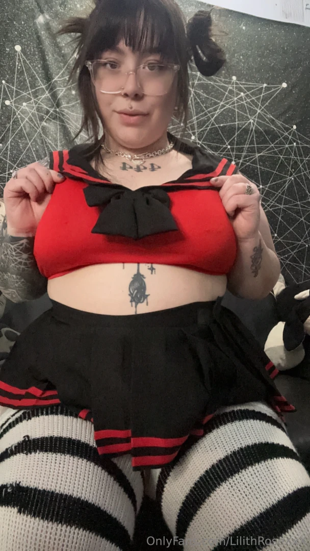 Lilithrosexxx part 4 