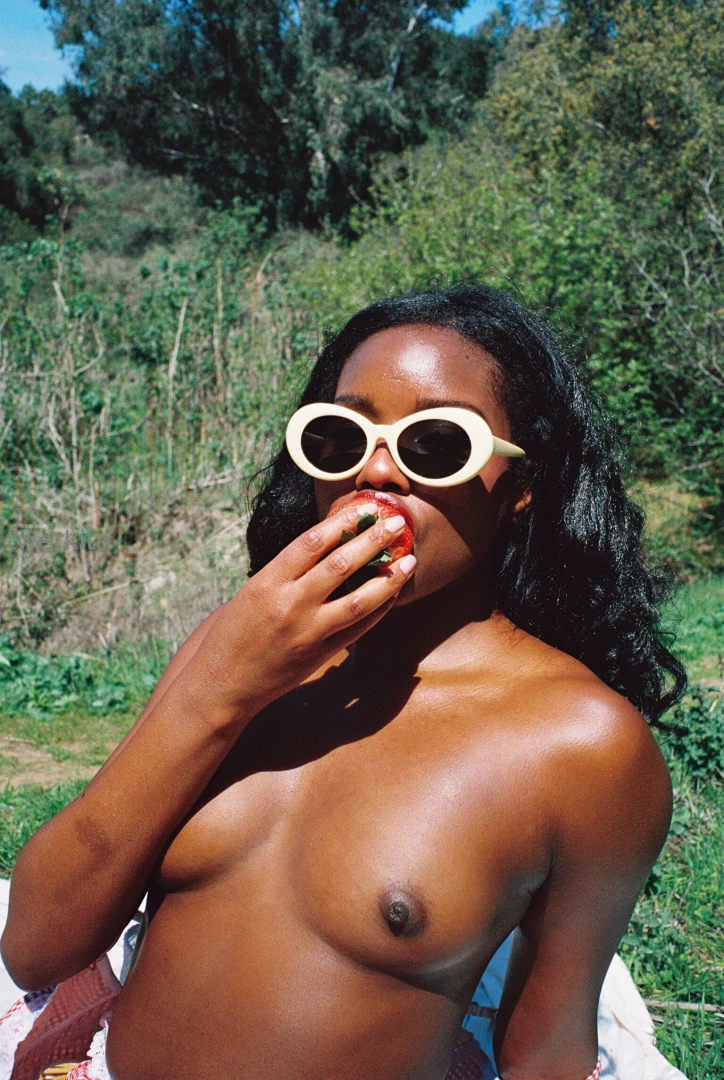 Vintage picnic vibes on film 