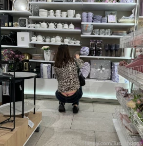 Even though i used a belt they still popped out public whaletail part 4