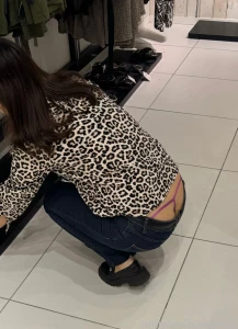 Even though i used a belt they still popped out public whaletail part 1