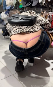 Even though i used a belt they still popped out public whaletail part 6