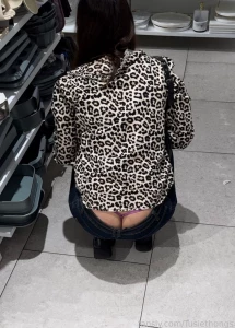 Even though i used a belt they still popped out public whaletail part 2