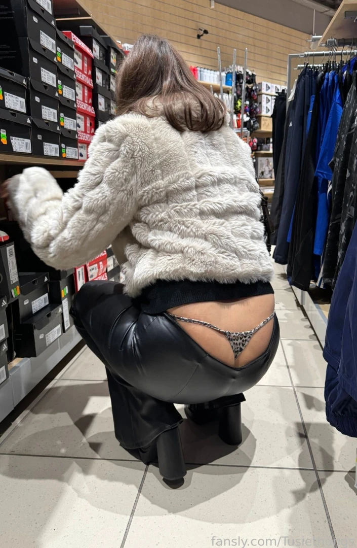 Shopping before christmas time wasn t very pleasant people are busy part 14 