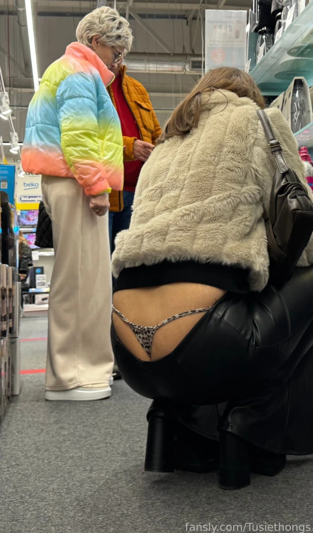 Shopping before christmas time wasn t very pleasant people are busy part 27 