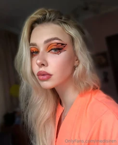 Telling a funny story i used to be blonde and really liked bright