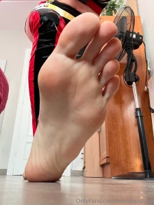 Yae miko cosplay and as a giantess