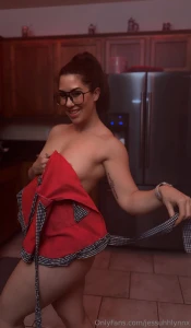 Zoom in for your viewing pleasure part 10