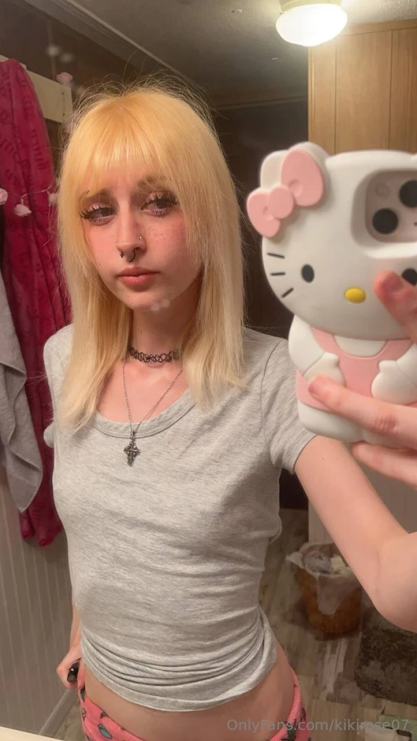 Should i paint it blonde again 