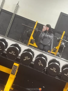 Thickkkkumsssss
