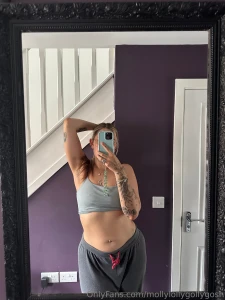 Okay slight change of plans i cancelled the shoot vibes felt off red part 1