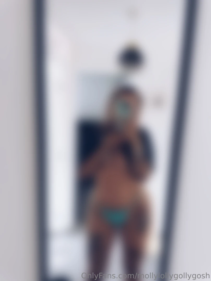 10 points if you manage to spot the bruise i gave myself from pole part 1 