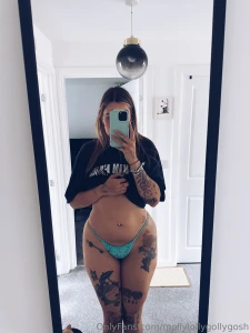 10 points if you manage to spot the bruise i gave myself from pole