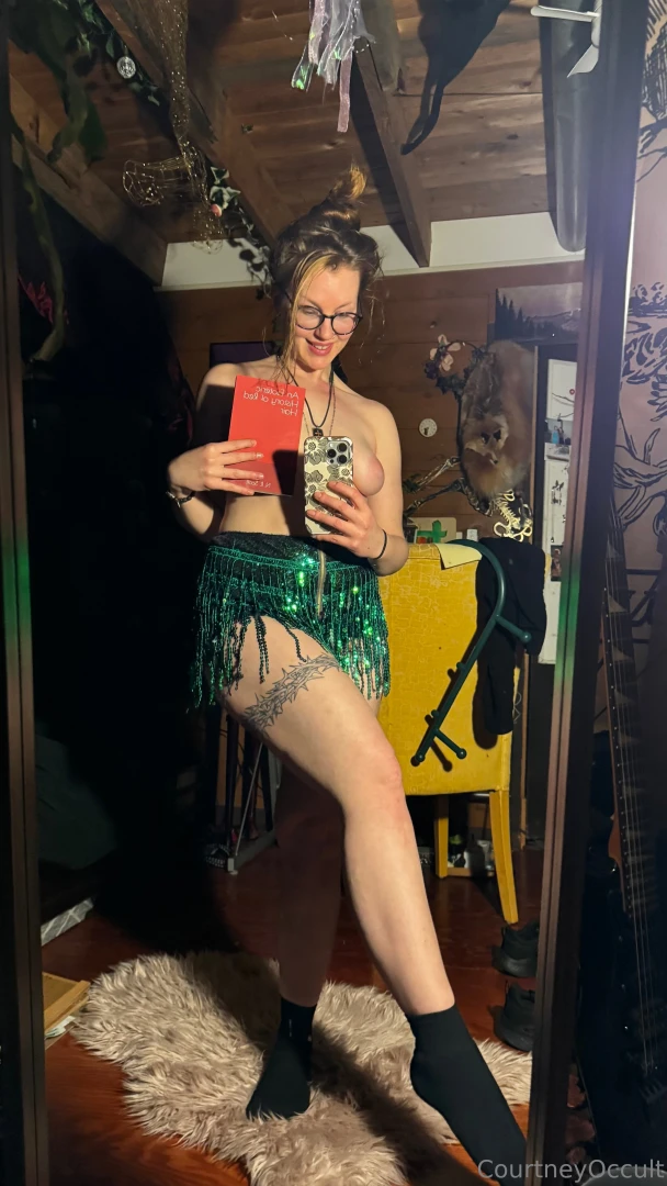 Wowow thanks so much to my secret admirer for the xmas solstice gifts part 1 