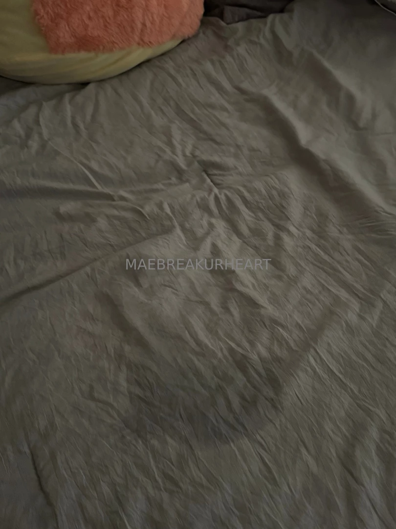 Welp it soaked thru my cum towel 