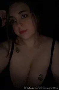 Was taking pics and my mirror light died mid pic on the last one but part 4