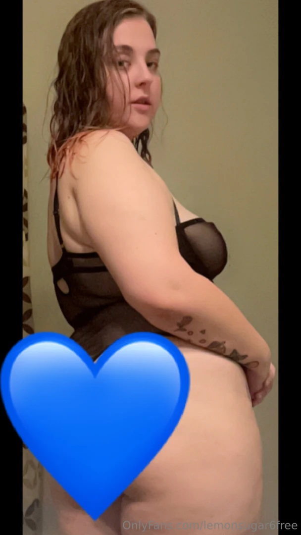 Still living for this outfit 