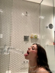 Happy monday clip from my newest shower hotel solo