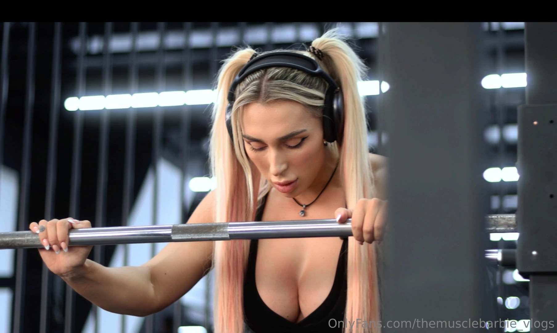 When i m not lifting i am getting naughty online https onlyfans com 