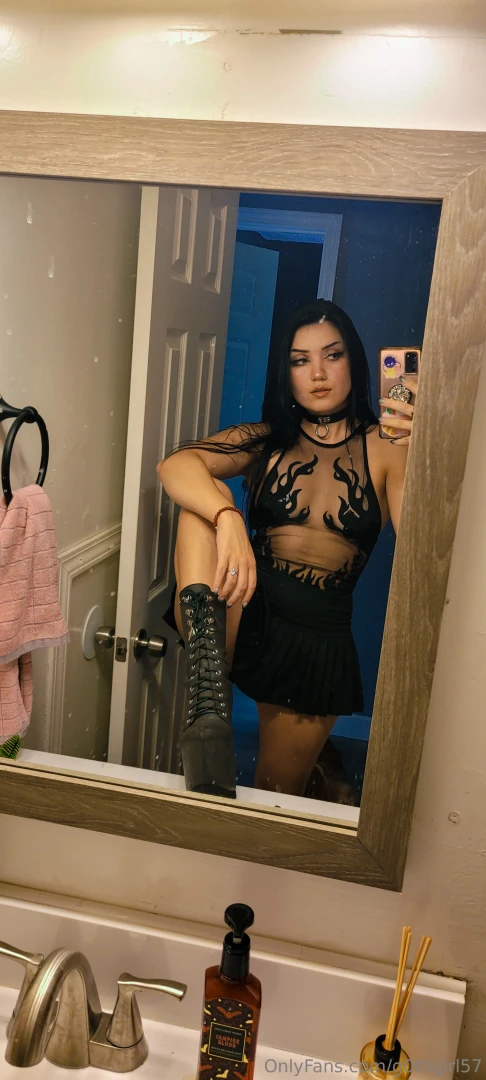 Did you miss me had to take a break for a bit but i m back and ready 