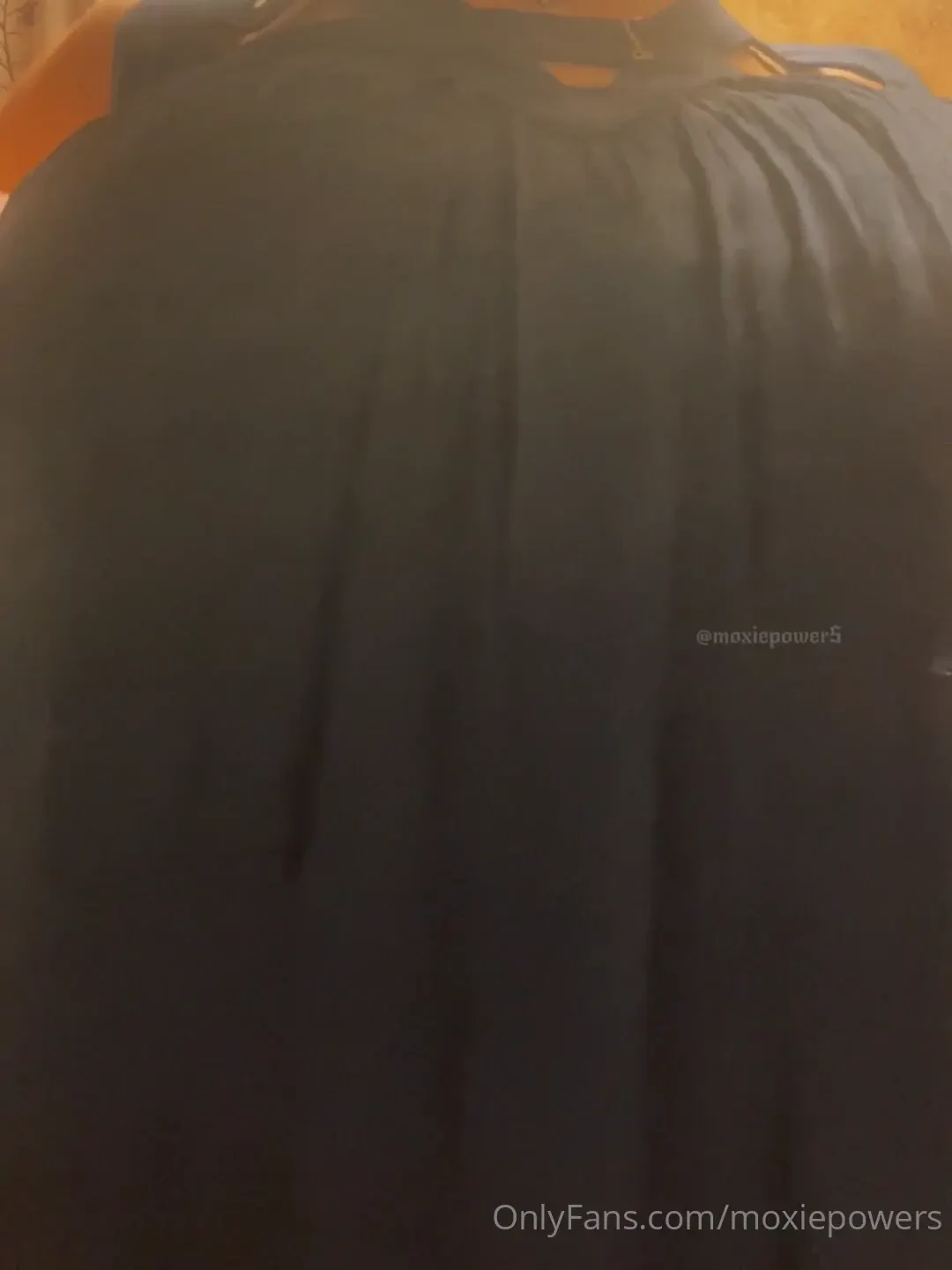 Happy titty tuesday taking off my dress after a long day oiled up my 