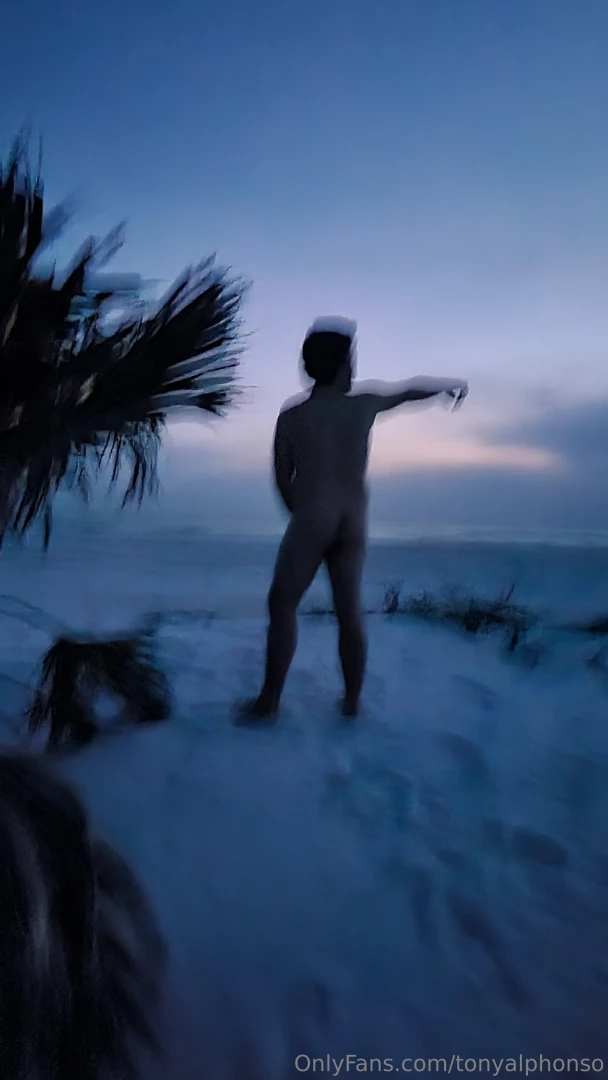 Everywhere you look every where there s a cock im here to hold on to part 1 