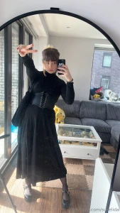 Went out today had my chastity cage on and a buttplug in the entire part 1