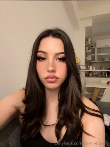 El piercing es fake como me queda uwu yo en todas las fotos part 1