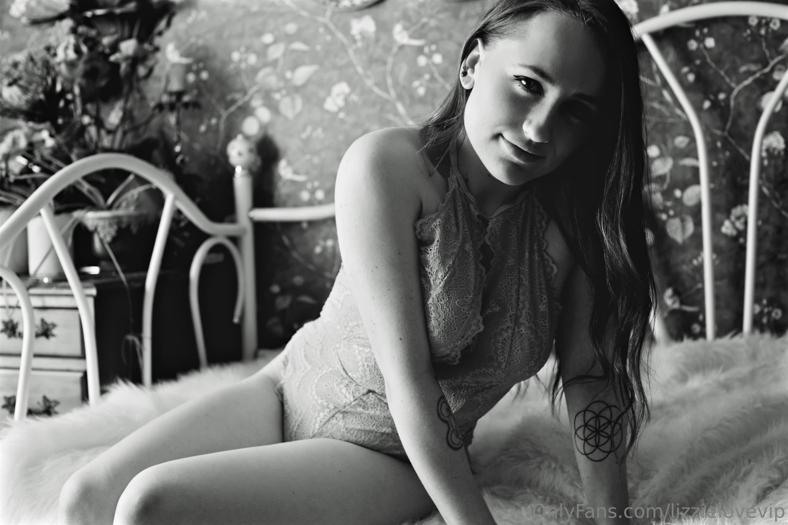 This is one of the first photoshoots i ever did do you like the black part 1 