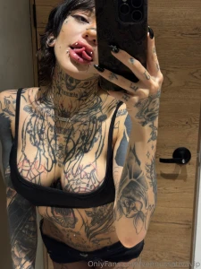 Tits or tongue part 9
