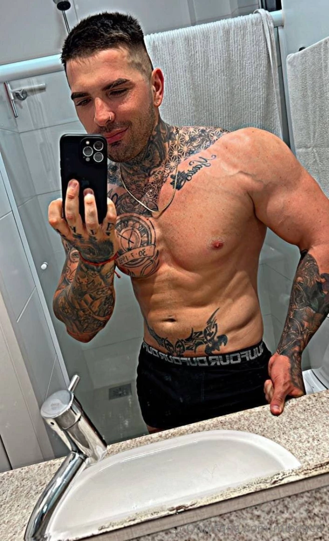 Free page free page i want to fulfill all your wishes mikev6 - mikev6 part 1 