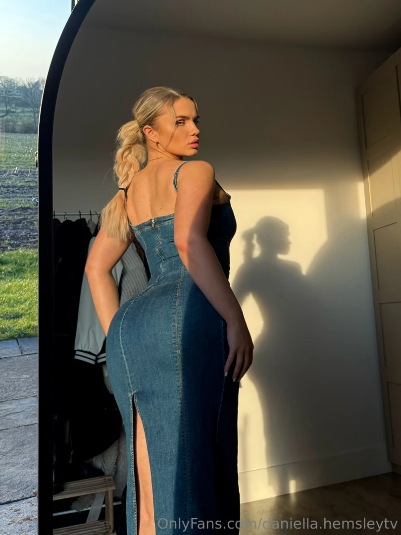 What s the difference between my ass and your favourite dessert come 