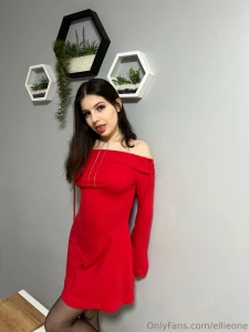 Red dress heels and a soft evening breeze sounds like the perfect