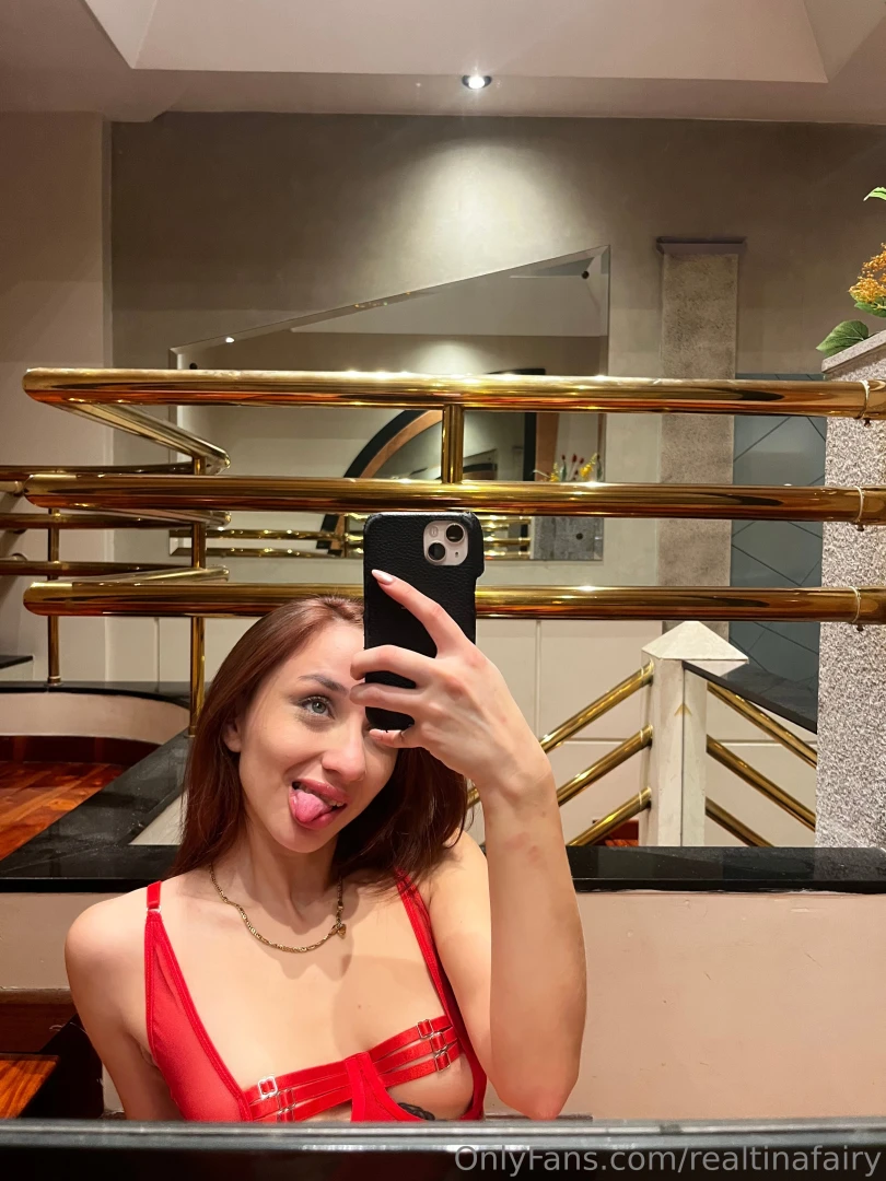 El rojo es mi nuevo color favorito y el tuyo part 1 