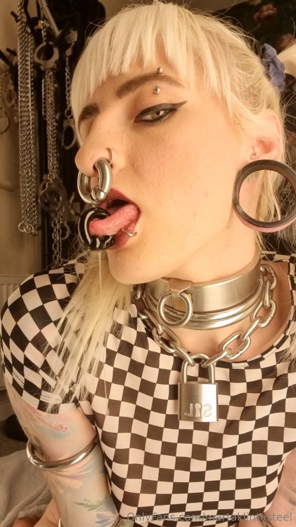 20 min of my stretched tongue piercing exploration how much can fit in part 2 