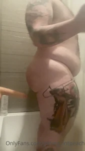 This is how i get ready for dick