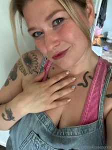 On my way to my nail appointment my nails guys get all the goodies