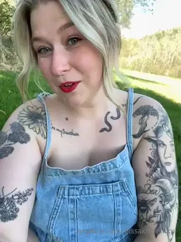 If you tip the outside photo shoot i ll be sending you some special 