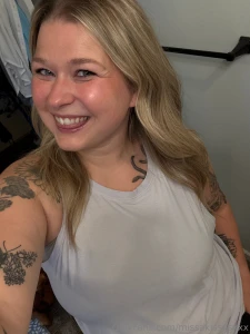 One final pic now that i m ready ready