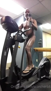 Fit friday beard musculardaddy gay feet gaycruising beardgay