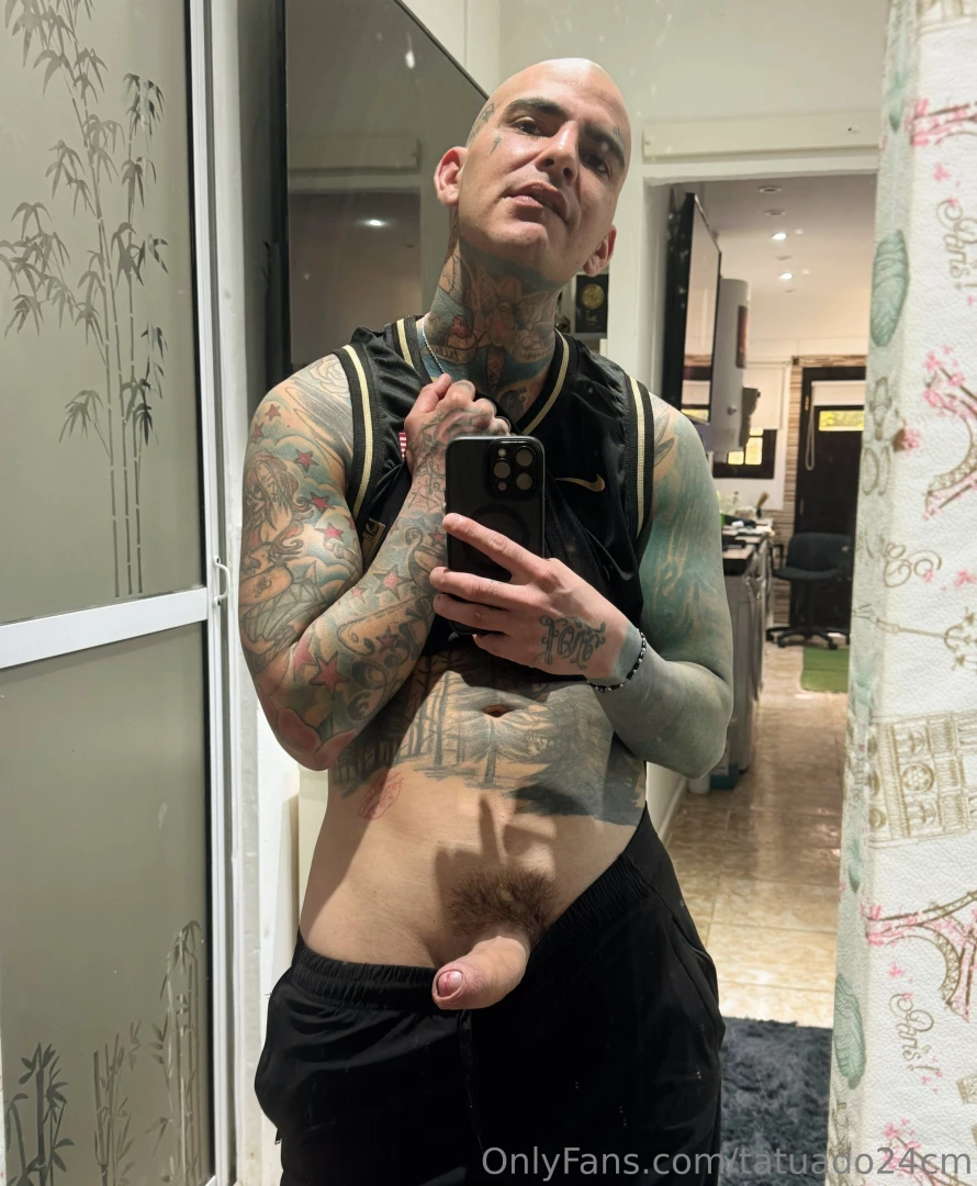 Do you like posh tattooed guys 