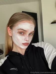 Wanna know what i wear when no one s watching