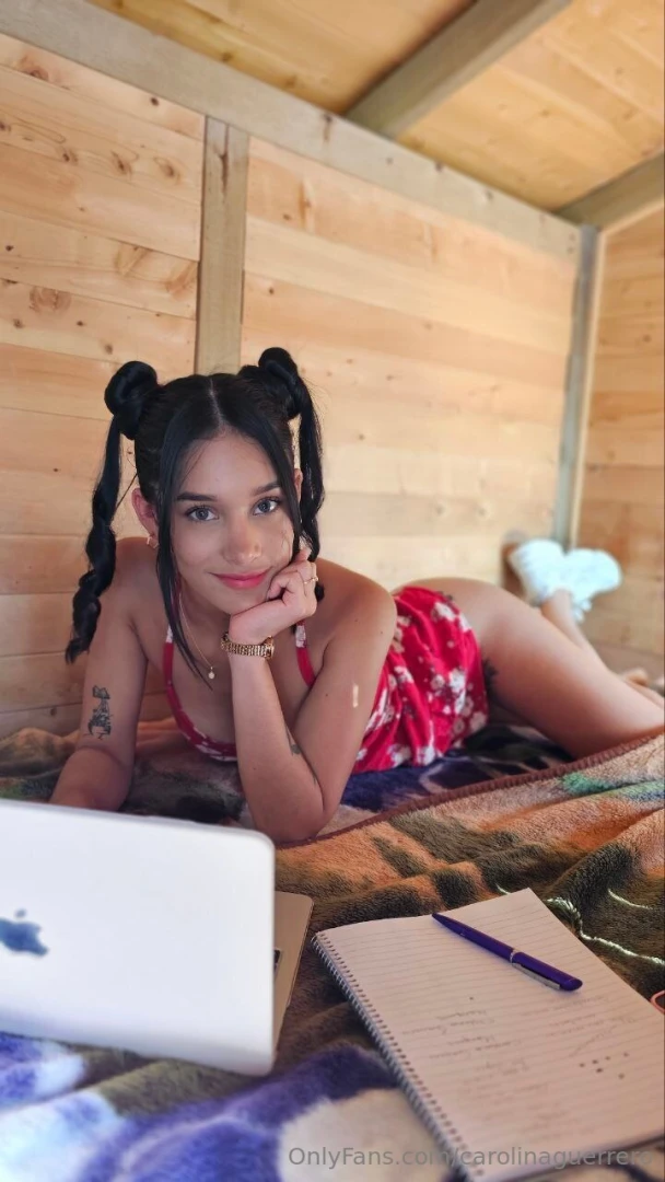 Amor estoy agendando videollamadas a quien sea capaz de hacerme venir 