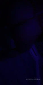 Imagine me dancing for you under the blue lights give you a lap dance