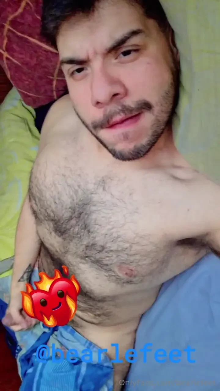 Free free follow beardaddy bearlefeet sexting bear sexting bear hairy 