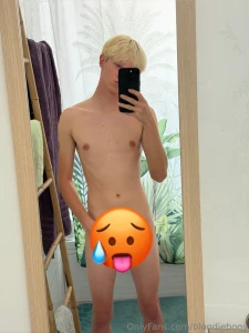 Wanna see more of me without undies come to my vip page part 1