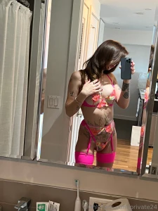 How does pink look on me part 6