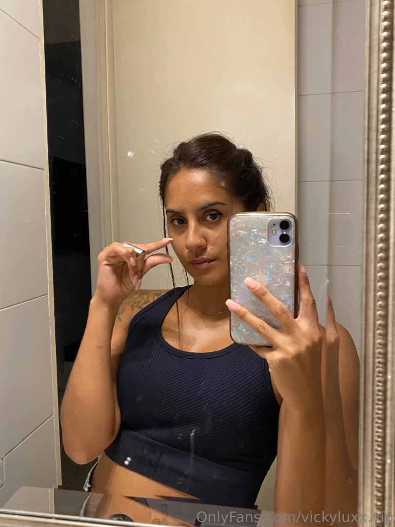 How small is your thing 