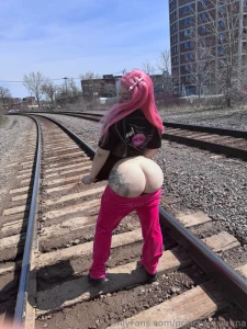 Ladyboy overdose daddy